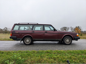 Volvo 240 "classic" (varuosadeks) (1 foto / 10)