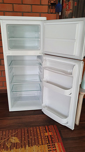 KOMPAKTNE ELECTROLUXI KÜLMIK, KÜLMIK (3 foto / 3)