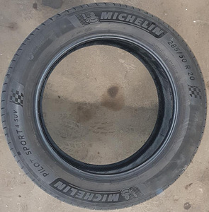 Michelin Pilot Sport 4 SUV suverehvid - 285/50/R20 (1 foto / 4)
