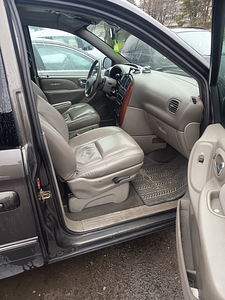 Chrysler grand voyager 2.8 110kW (4 foto / 12)