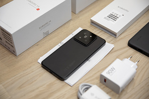 Xiaomi 14 12GB/512GB Black, 2a GARANTII (5 foto / 5)