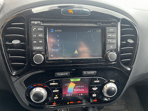 Nissan Juke 1,5 D (6 foto / 14)