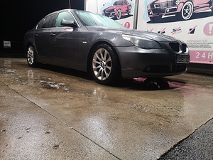 BMW e60 525i (2 фото из 14)