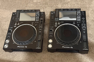 Pioneer DJ CDJ 2000 nxs 2 (1 foto / 1)