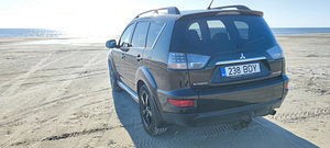 Mitshubishi Outlander 2011 (2 foto / 6)