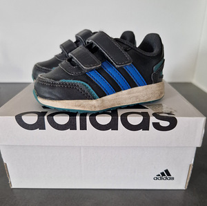 Adidas tossus 19 s (1 foto / 3)