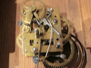 Vanaaegsed kellad (2 foto / 2)