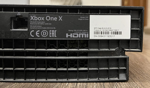 XBox One X mängukonsool (3 foto / 3)