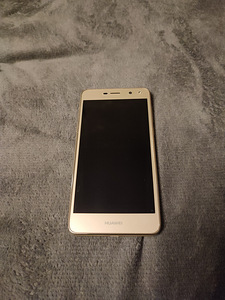 Telefon Huawei MYA-L41 (1 foto / 4)