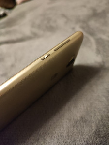 Telefon Huawei MYA-L41 (4 foto / 4)