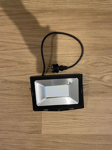 LED prožektor Emax Slim Ultra, 50 W, 4000 lm, 4000 (1 foto / 3)