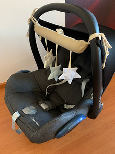 Maxi Cosi turvahäll, soojakott, mänguasi (2 foto / 3)