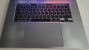 MacBook Pro 16" 2019, i7, 32 ГБ RAM, 512 ГБ SSD (1 фото из 4)