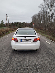 Лексус gs450h (10 фото из 11)