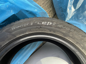 Hankook winter icept evo2 235/55 R18 talverehv, lamellrehv (1 foto / 3)