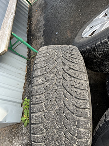 Audi 16” 205/60/16 M+S 5mm (3 foto / 4)