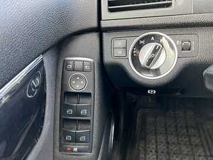 Mercedes Benz C220 (9 foto / 13)