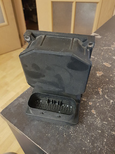 0 265 950 002 bosch abs (1 foto / 3)