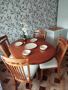 Pikendatav söögilaud + 6 tooli (2 foto / 5)