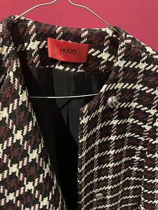Hugo Boss mantel, suurus 34 (3 foto / 3)
