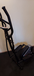 Велотренажер (2 фото из 3)