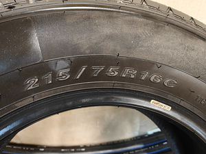 Suverehvid 215/75 R16C (2 foto / 4)