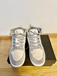 Nike Air Jordan (2 foto / 3)