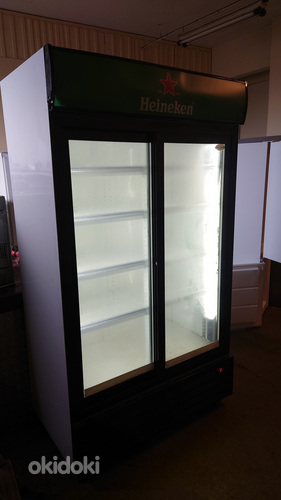 Холодильник со стеклянными дверцами (фото #1)