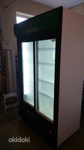 Холодильник со стеклянными дверцами (фото #2)