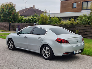 Peugeot 508 (10 фото из 14)