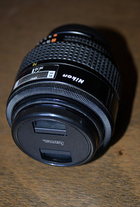 Nikon AF Nikkor 35-70mm 1: 3.3-4.5 (MKI) (7 foto / 10)