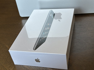 РЕДКОСТЬ ДЛЯ КОЛЛЕКЦИОНЕРА: NOS iPad mini 2 (2013) — в завод (5 фото из 9)