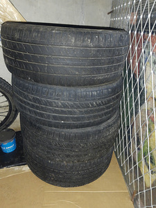 Летние шины 215/50/R17 (5 фото из 5)