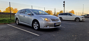 Toyota Avensis (1 foto / 9)
