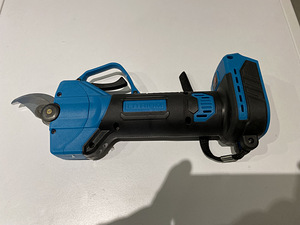 Oksakäärid makita 18v akudele (2 foto / 3)