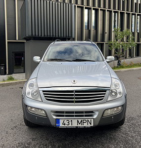 Ssangyong Rexton Luxury ATM 4WD (1 foto / 9)
