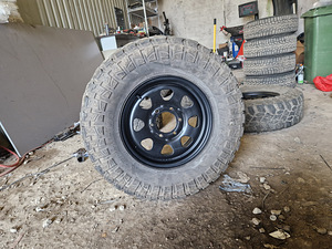 LT265/75R16 (1 фото из 4)