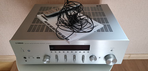 Yamaha R-N803D (1 foto / 3)