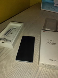 Telefon Sony ace III (3 foto / 3)
