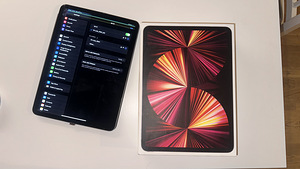 iPad Pro M1 11" 128 ГБ (2 фото из 4)