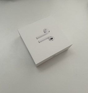 Коробка Apple AirPods 2 поколения