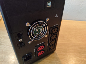 UPS Technoware ERA LCD 1.5, varutoide 1500VA (3 foto / 8)