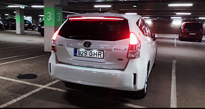Toyota Prius Plus Alfa (5 foto / 15)