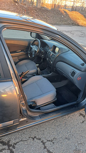 Nissan almera (2 foto / 12)
