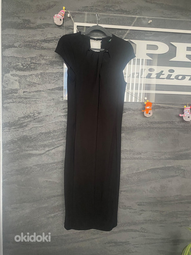 Красивое черное платье от Ральфа Лорена (фото #1)