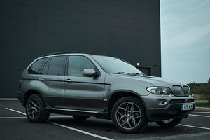 M/V: BMW X5 3.0D 160kw (4 foto / 13)