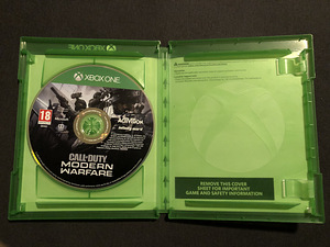 Call Of Duty Modern Warfare Xbox one (3 foto / 3)