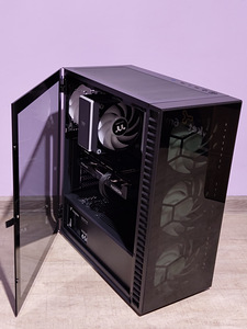 RYZEN 5 7500F - B650 - RX 9060 XT - 32GB DDR5 - 1TB - ARGB (9 foto / 9)