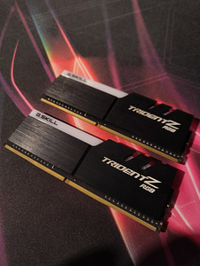 G.Skill Trident Z RGB DDR4 3200mhz CL16 2x8GB (16GB) (6 foto / 6)