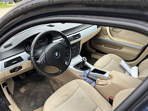 Продается с неисправным двигателем e91 320i 110kw ручная коробка (5 фото из 6)